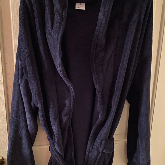 Men’s Dark Robe - Picture 6 of 10